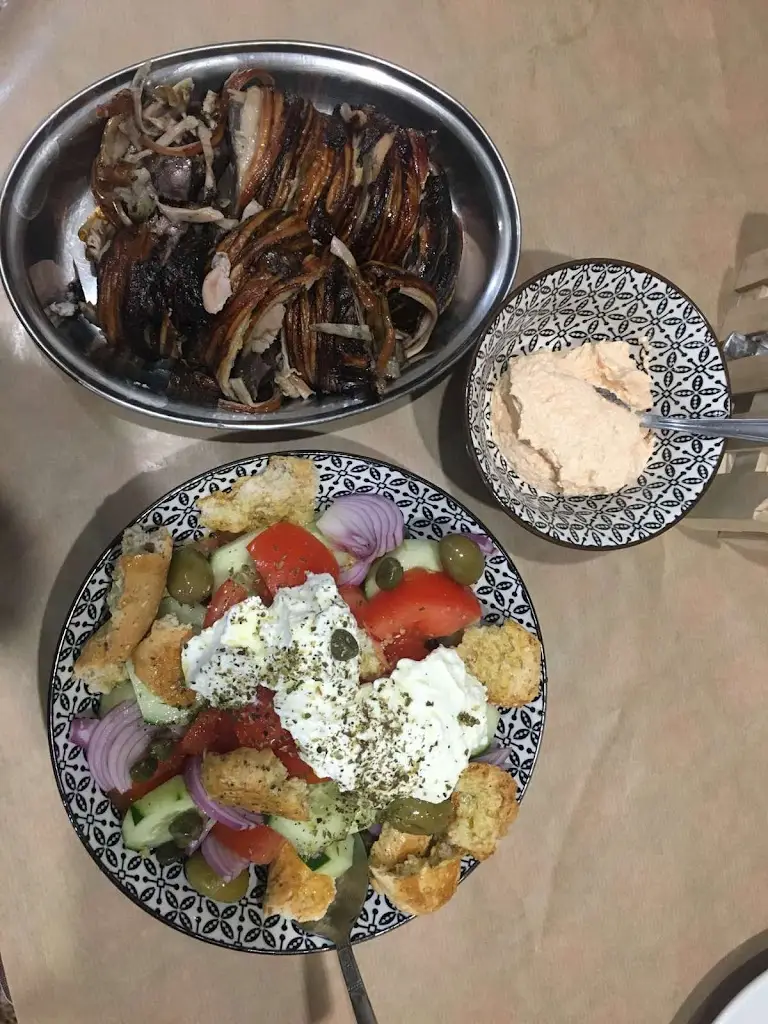 Menü_Το Ελληνικον_Kaména Voúrla_Bild_6