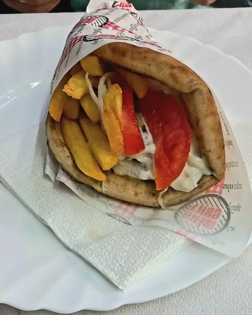 Attikón_Kaména Voúrla_slider_image_3