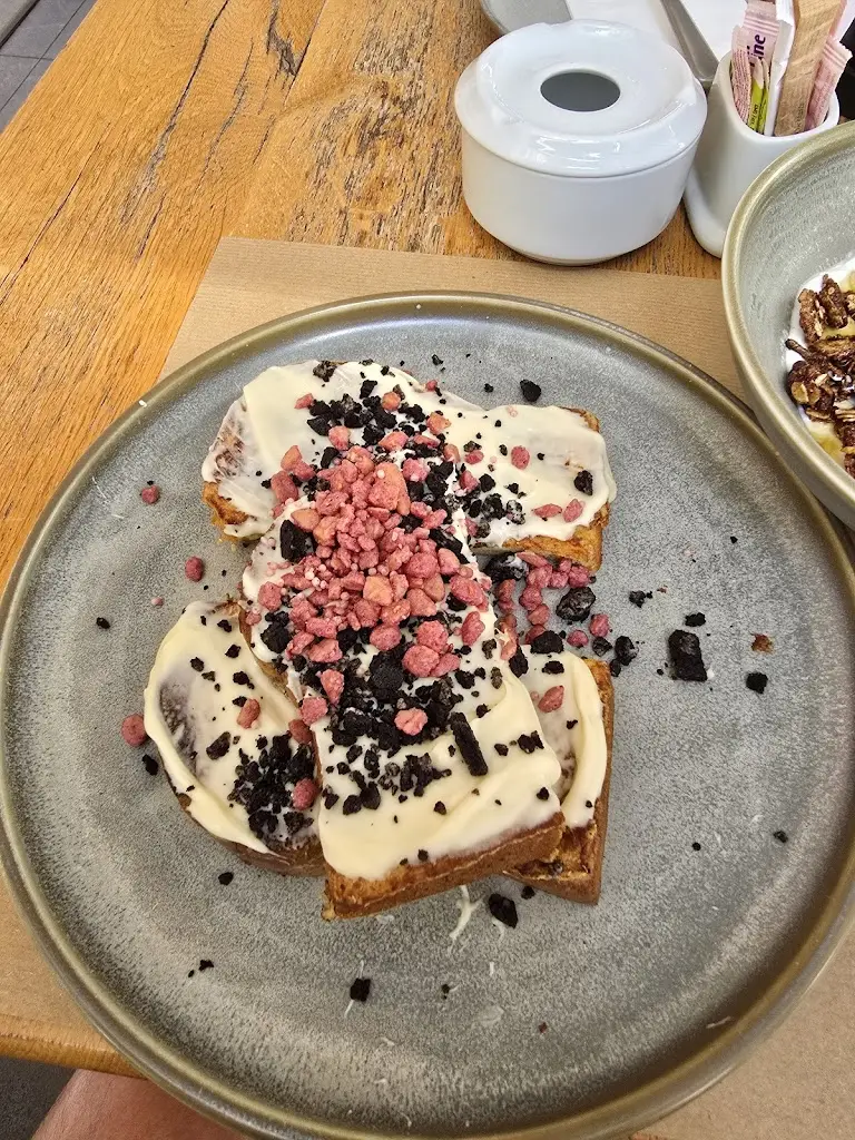 Anthony_Inicio | Coffee, Gastro & Cocktails_Álimos_Bewertung