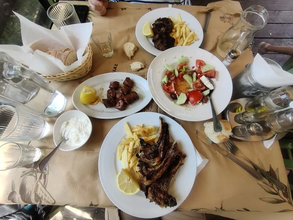 Menü_Foúfis_Karpenísi_Bild_2