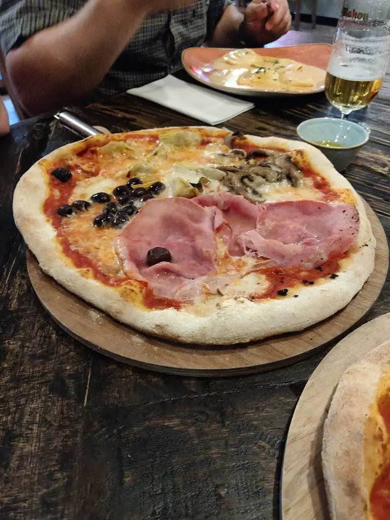 Menu_Kelári Pizza Restaurant_Karpenísi_image_5