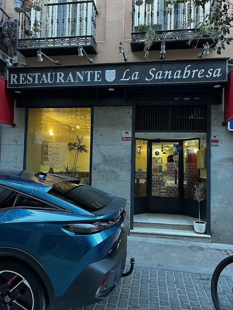 Zoe's Tavern Restaurant in Karpenísi