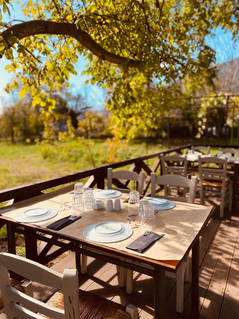 Νόστος Γεύσεων Restaurant in Karpenísi