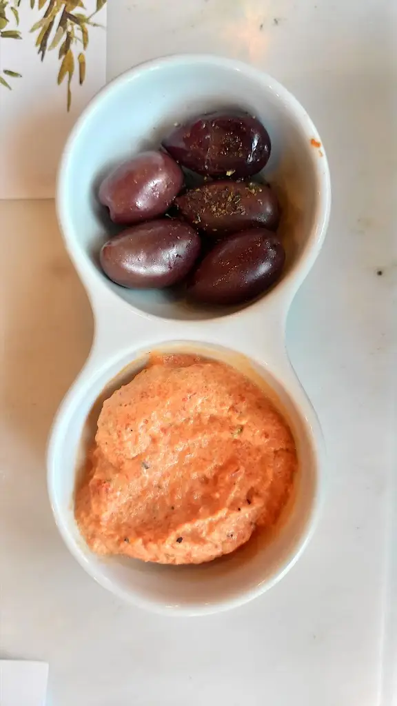 Menü_O Mpakalis_Álimos_Bild_6