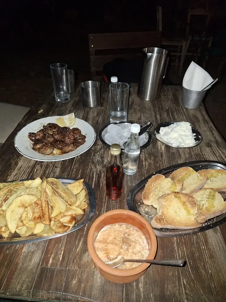 Χριστίνα Ζερβα_Χαμοκέλα Ρακαριό του Πενταρίτσα_Káto Tithoréa_Bewertung