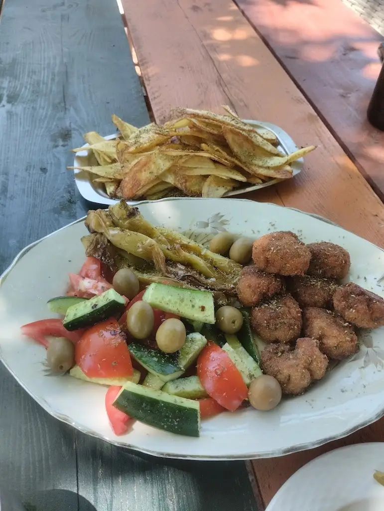 Χαμοκέλα Ρακαριό του Πενταρίτσα_Káto Tithoréa_slider_image_1