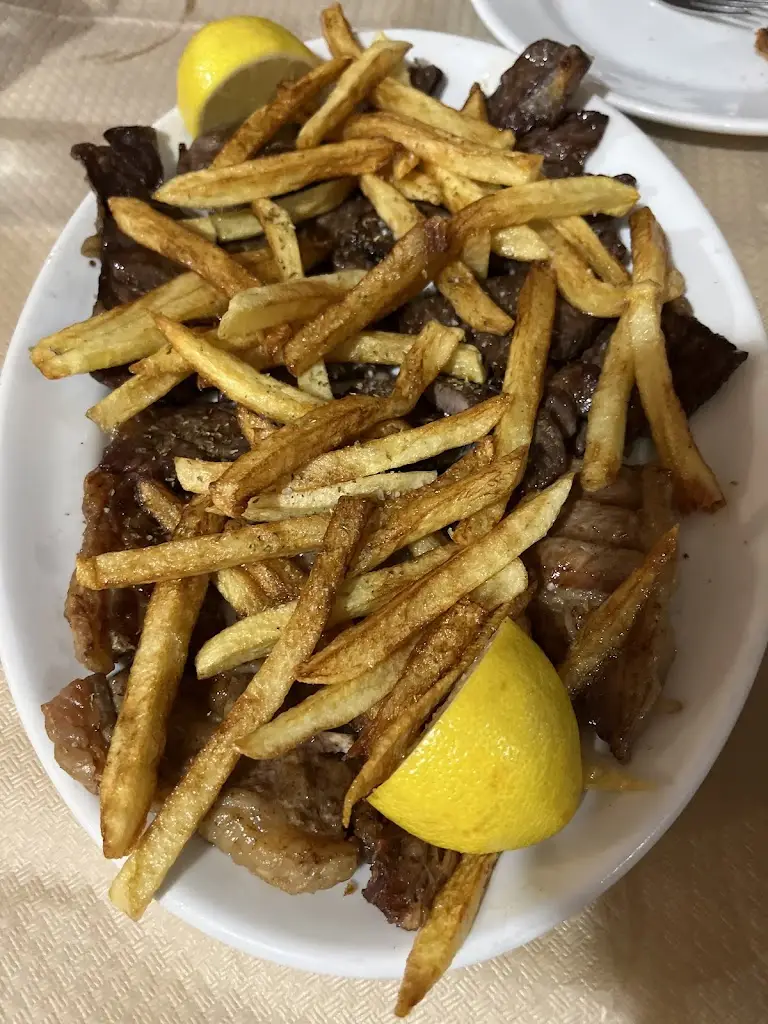 m claire_Ταβέρνα Γιαλάς_Káto Tithoréa_Bewertung