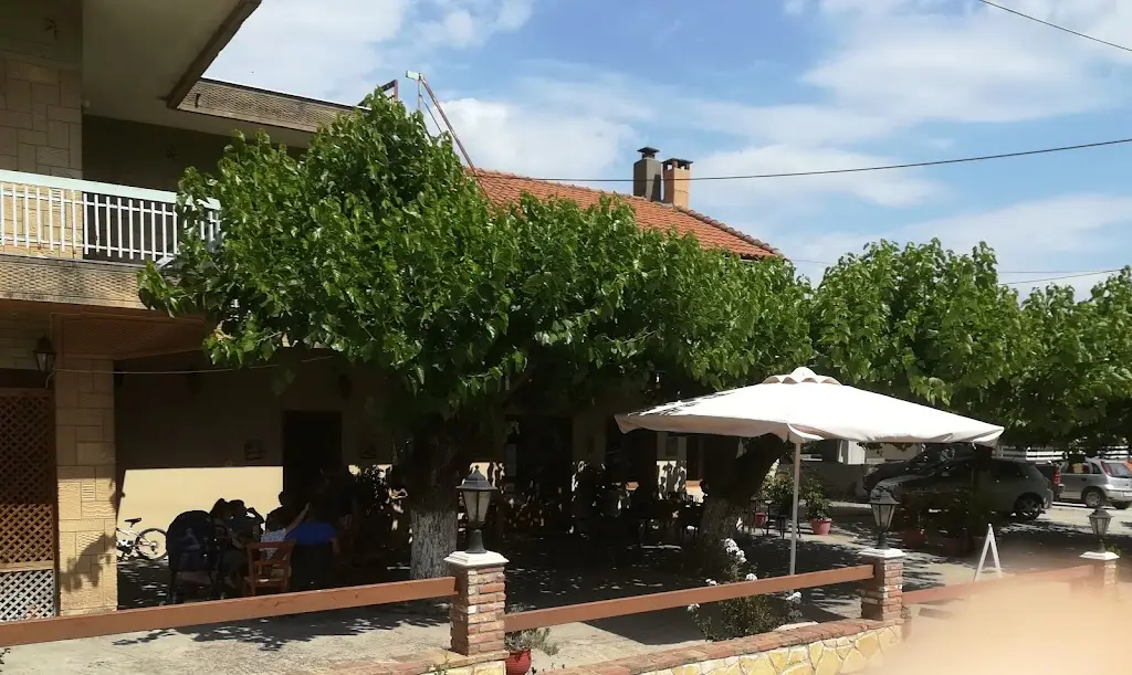 Ταβέρνα Παπακο_Kastélla_slider_image_1