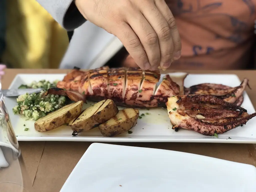 Menü_Ta katsarolakia Restaurant_Kastélla_Bild_6