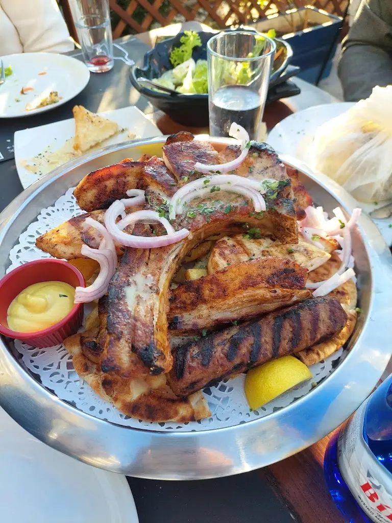 Menü_Ta katsarolakia Restaurant_Kastélla_Bild_7