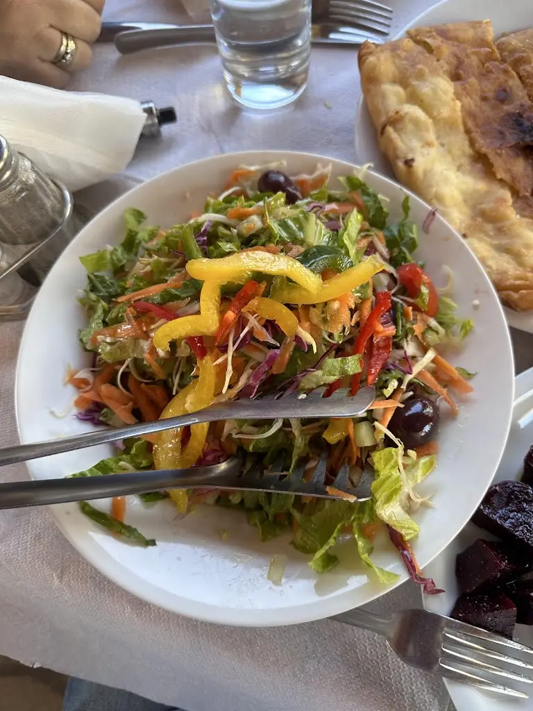 Η ΤΑΒΕΡΝΑ ΤΟΥ ΒΑΣΙΛΗ_Kastélla_slider_image_2