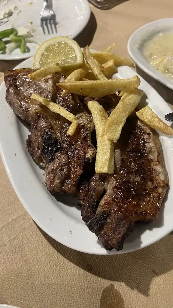 Nir H_Tavern Bakoutis Nikolaos_Kastélla_review