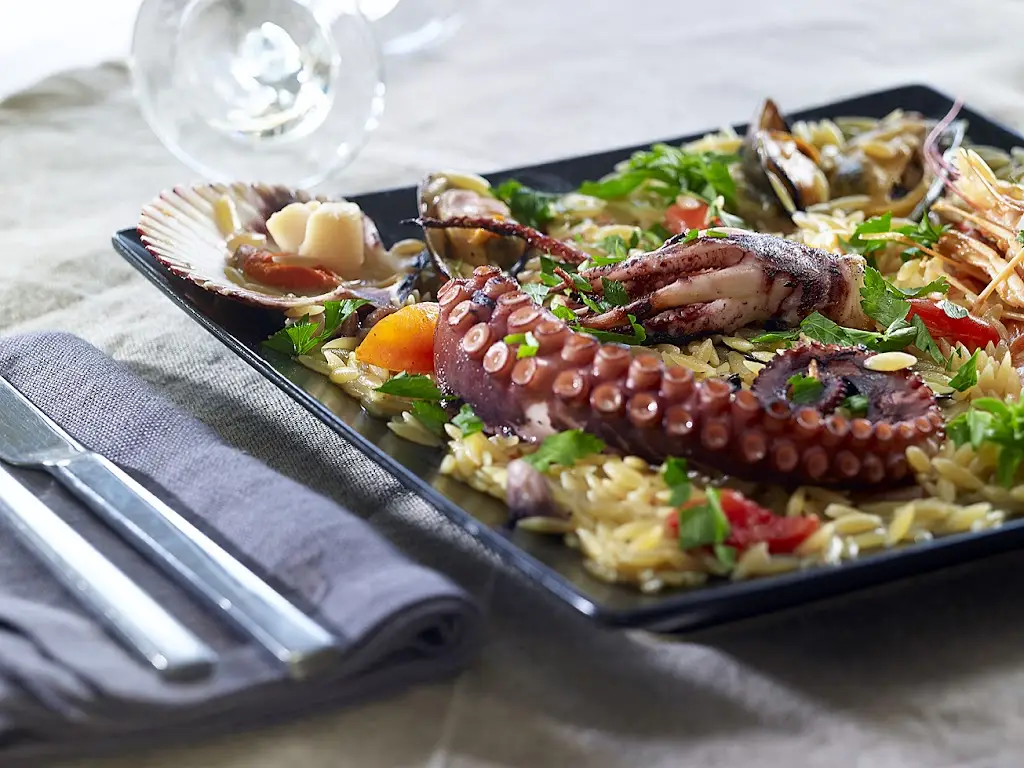 Menu_Irida Wine Restaurant_Kastélla_imagen_8