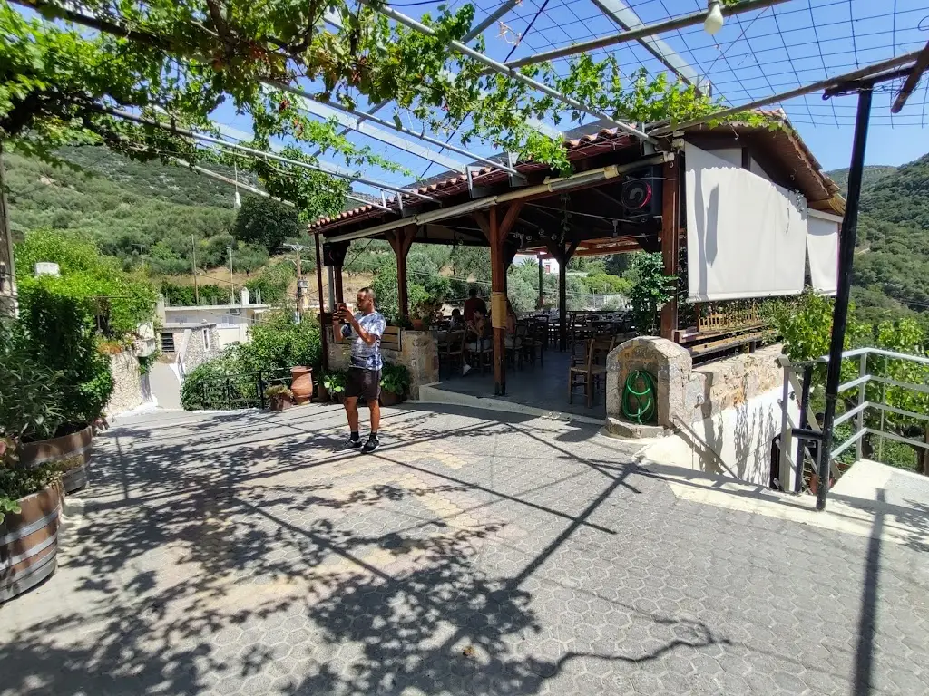 Sanmugathasan Ponnuthurai_Stou Kyriako_Kastélla_Bewertung