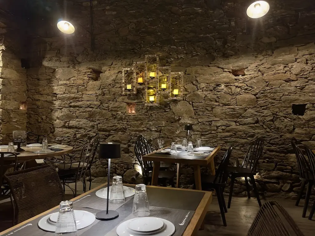 Rob Danielson_Yefsiplous_Kárystos_review