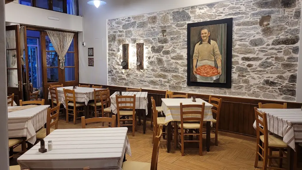 Cavo d' oro Restaurant in Kárystos