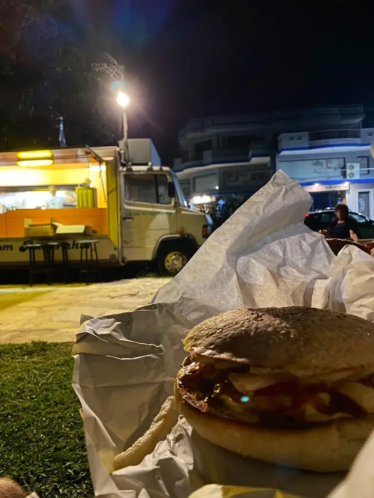 Menü_Η Καντίνα του Λουκά_Kárystos_Bild_8