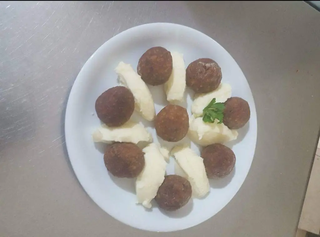 Menü_CASTELLO ROSSO RESTAURANT_Kárystos_Bild_5