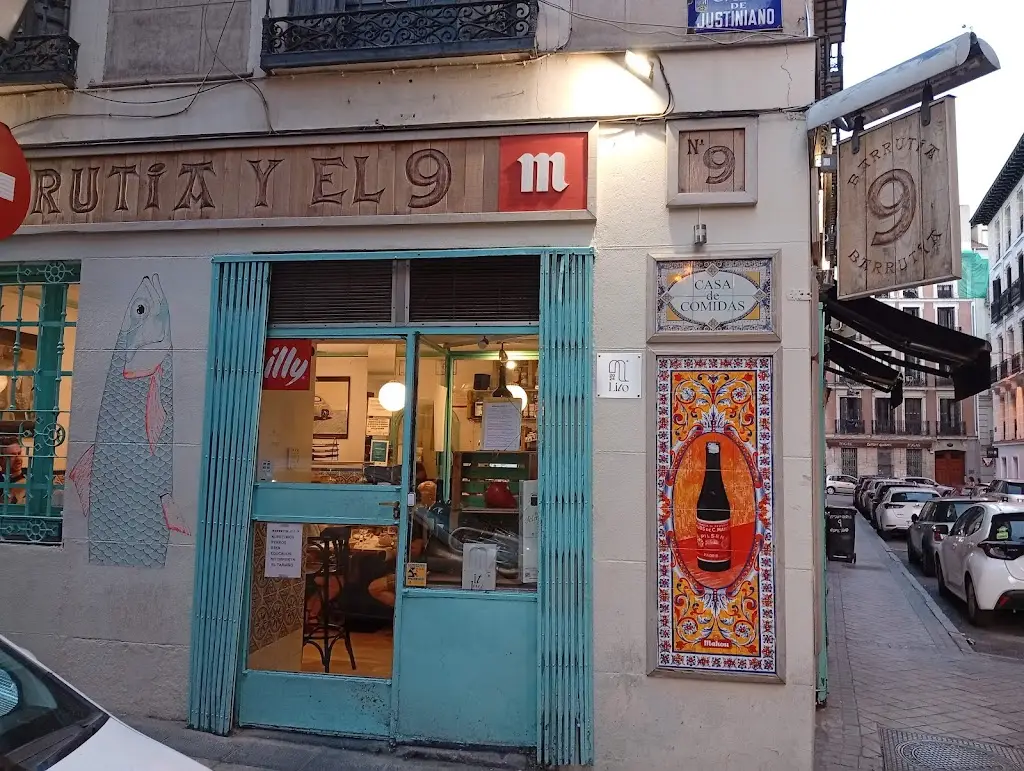 Η Συνάντηση Κάρυστος ψάρια Restaurant in Kárystos