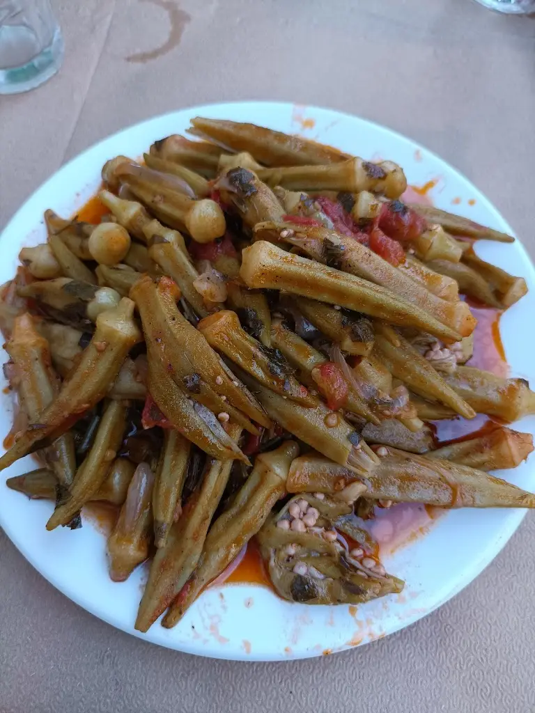 Menü_Ο Μιχάλης / O Mihalis_Kárystos_Bild_4