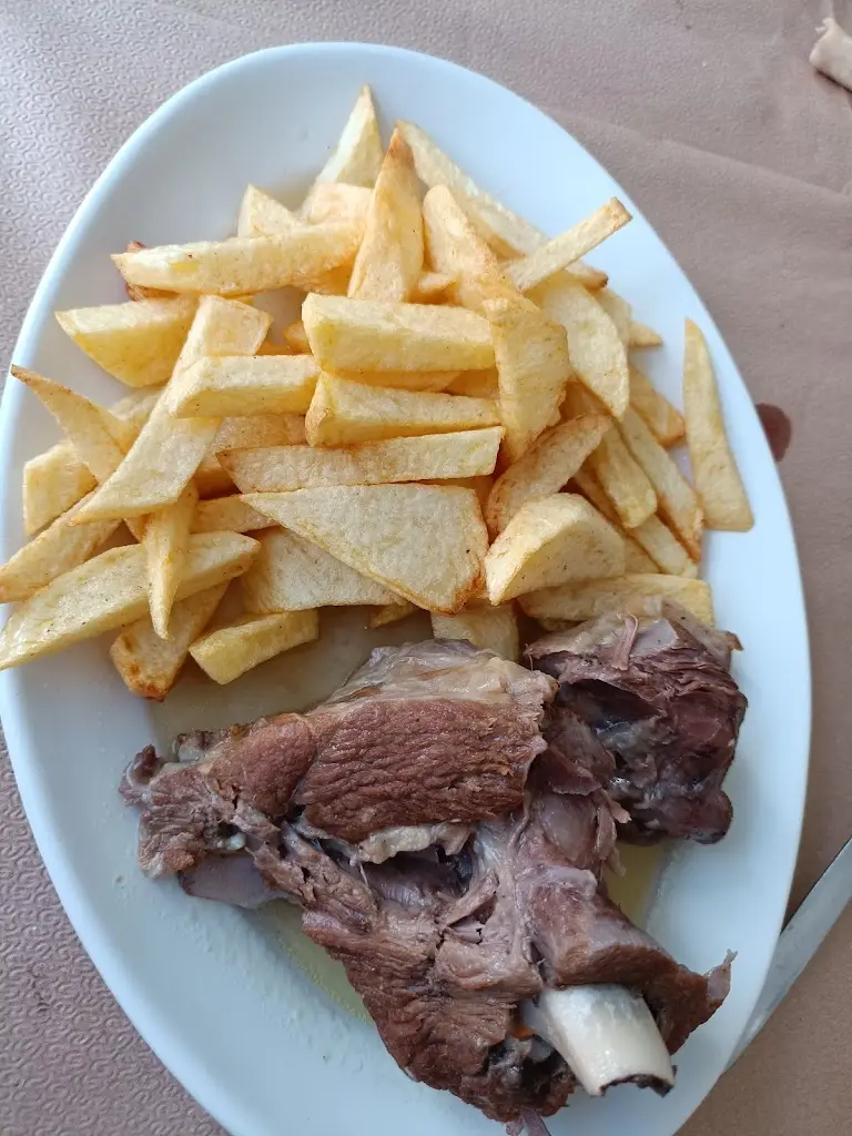 Haris -m_Ο Μιχάλης / O Mihalis_Kárystos_Bewertung