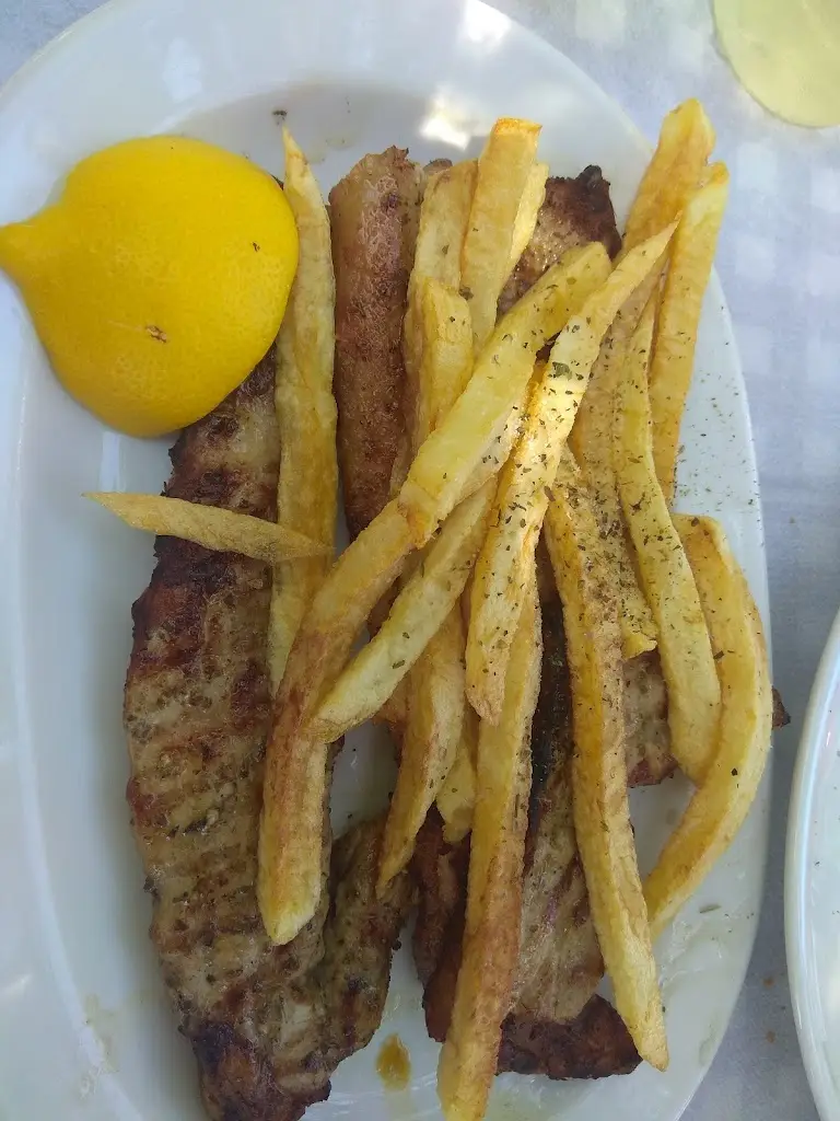 Menü_Η ΑΥΛΗ ΤΟΥ ΧΡΗΣΤΟΥ_Kárystos_Bild_4