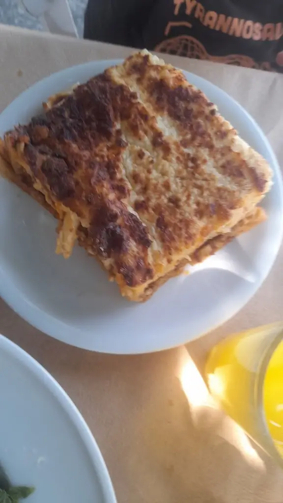 Menü_Η ΑΥΛΗ ΤΟΥ ΧΡΗΣΤΟΥ_Kárystos_Bild_7