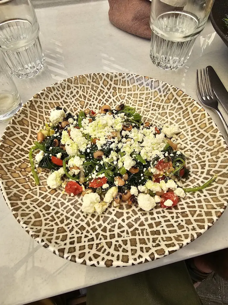 Dimitri N_Κονφί Αστική Κουζίνα_Lamía_Bewertung