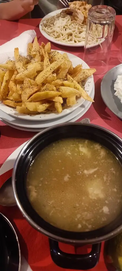 Konstantinos_Το Καπηλιό του Βασίλη_Lidoríki_review