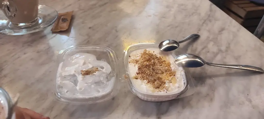 Menü_Ταβέρνα της Καρυάς «ο Κόκος»_Lianokládhion_Bild_8