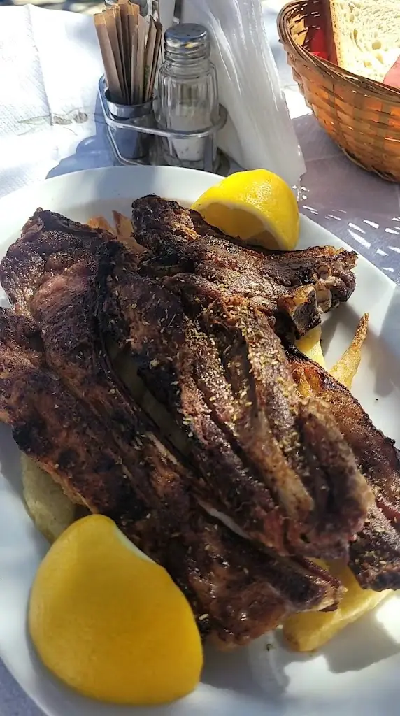 Menü_Ταβέρνα του Λασπιά_Lianokládhion_Bild_2