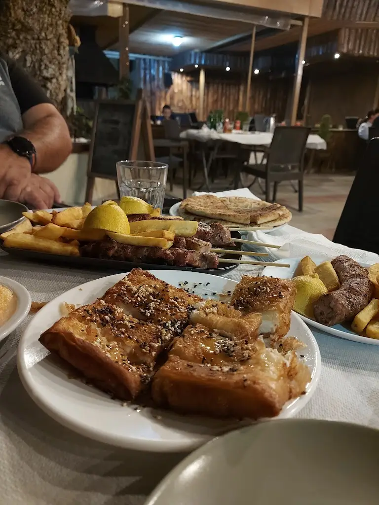 Menü_Ο πλάτανος Μεξιάτες (καφέ-ποτό-φαγητό)_Lianokládhion_Bild_6