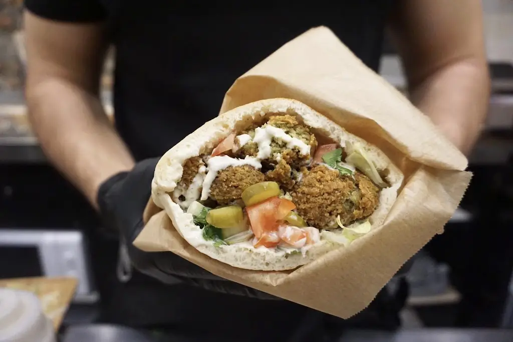 Oikogeneiakón_Kými_slider_image_3