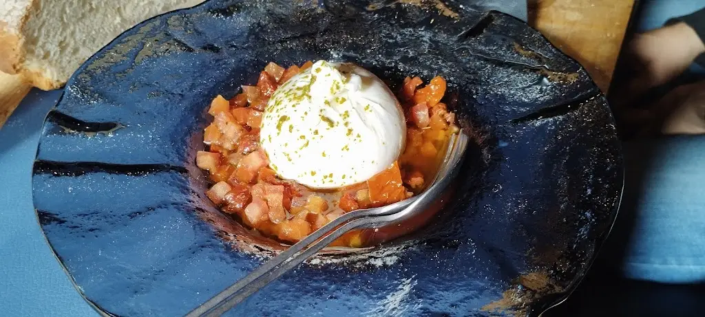 Menu_Yioryitsa’s Backyard_Kými_image_2