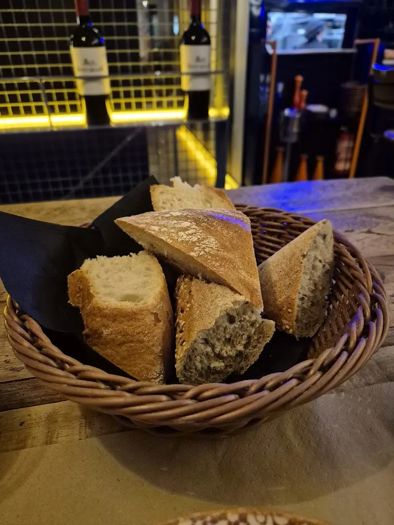 Menu_Yioryitsa’s Backyard_Kými_image_5