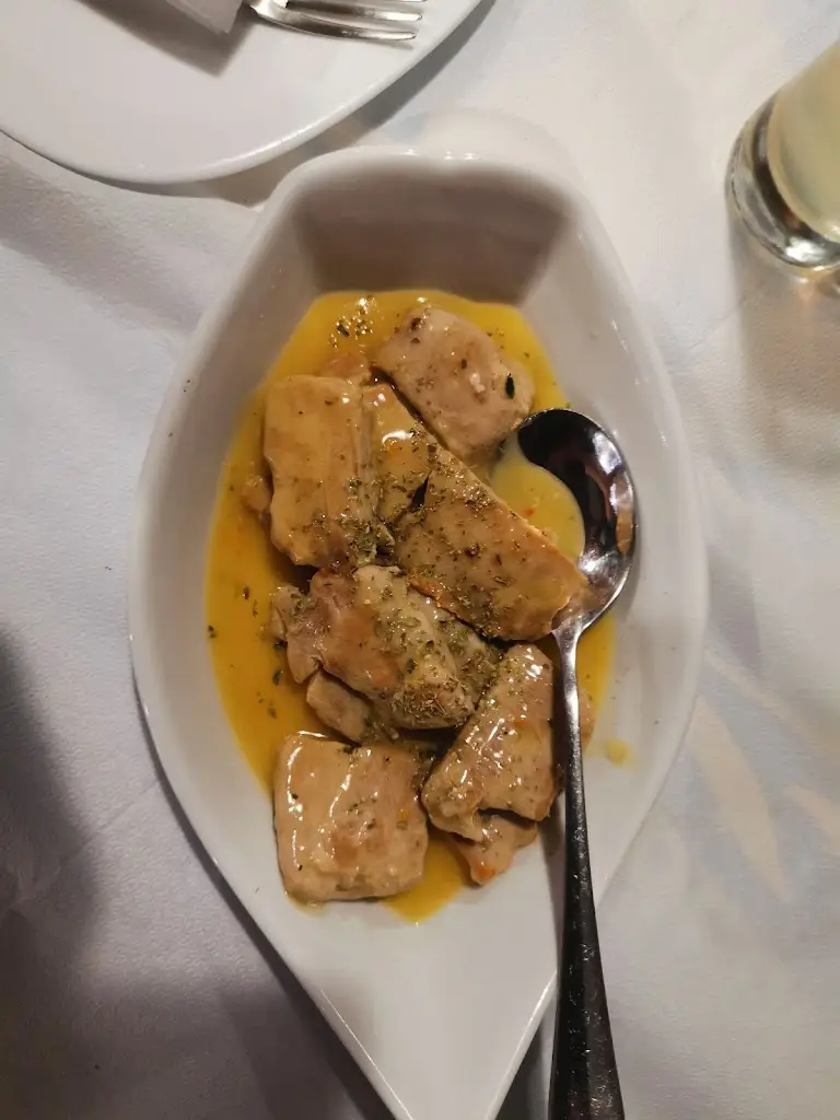 Serghei Timbalari_Skyros Seafood Restaurant_Kými_Bewertung