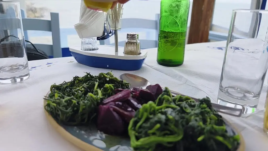 Skyros Seafood Restaurant_Kými_slider_image_2