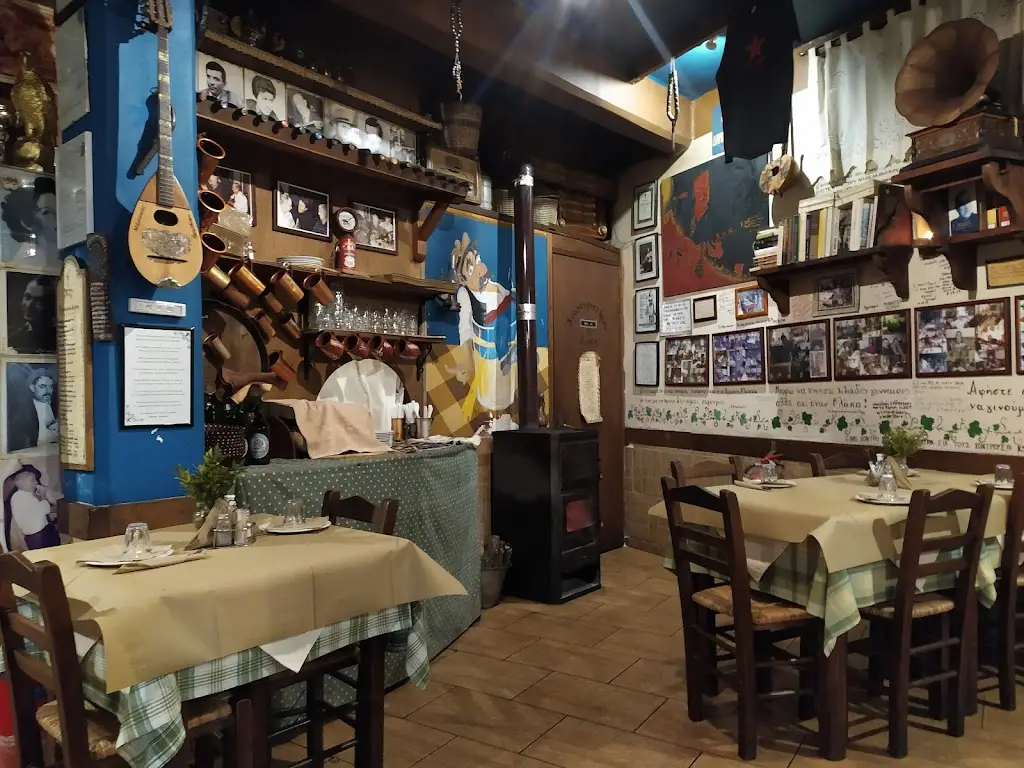 Mamoocash Tavern_Kými_slider_image_1