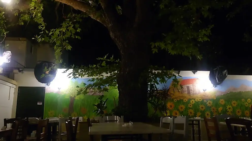 Figouli_Kými_slider_image_2