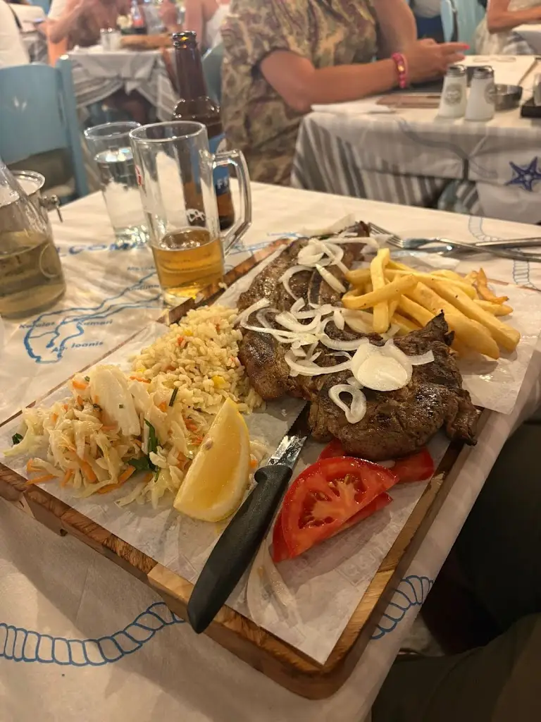 Oliver Gatherer_Socrates Taverna_Kými_review