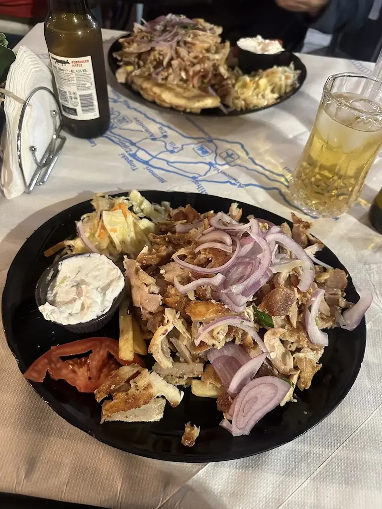 Mary McLeod_Socrates Taverna_Kými_review