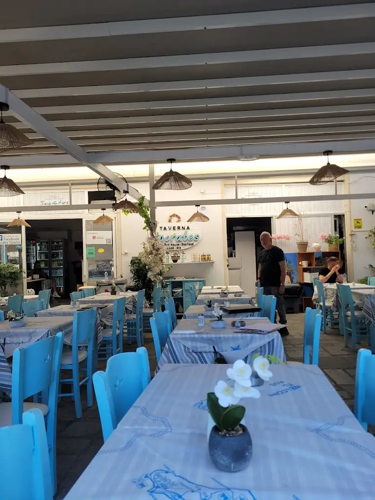 Socrates Taverna_Kými_slider_image_3