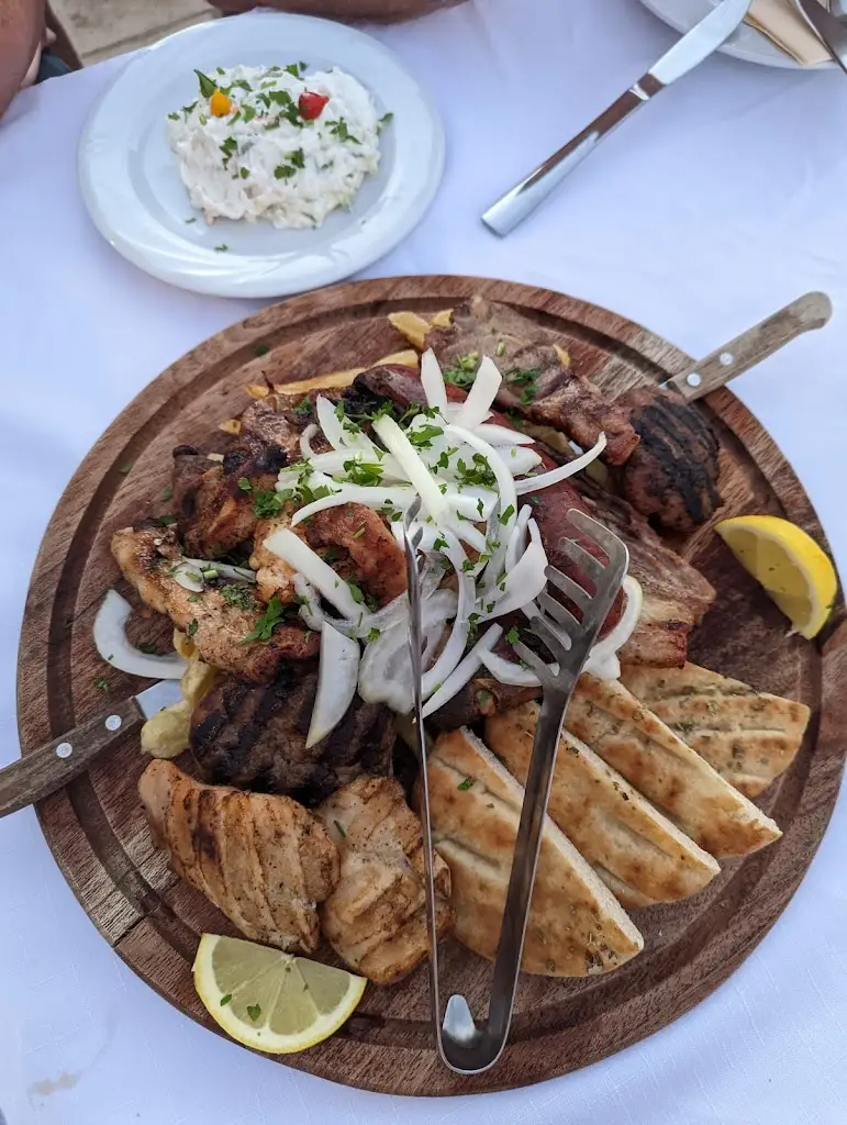 Menü_Lofaki Bar Restaurant_Kými_Bild_7