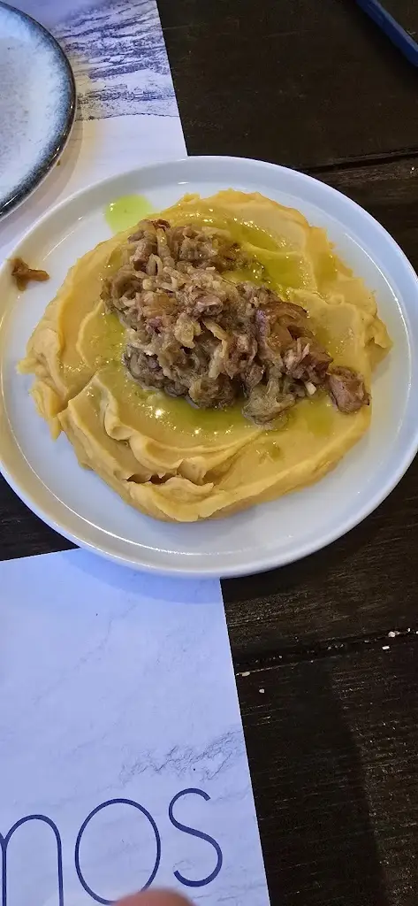 Tim Bell_Ormos Cuisine_Kými_Bewertung