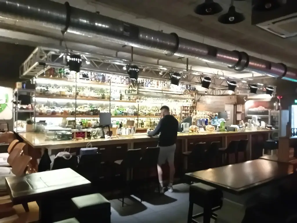 Rodon_Kými_slider_image_3