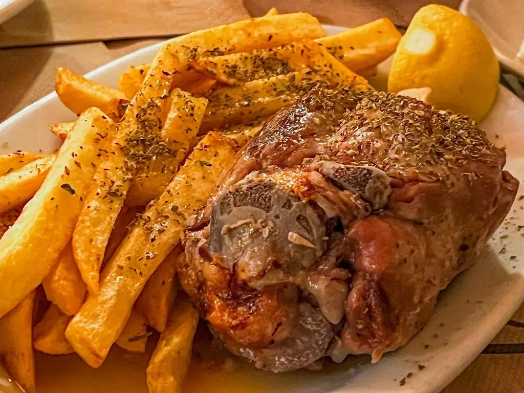 Nikolas K_O Stelios_Álimos_reseña