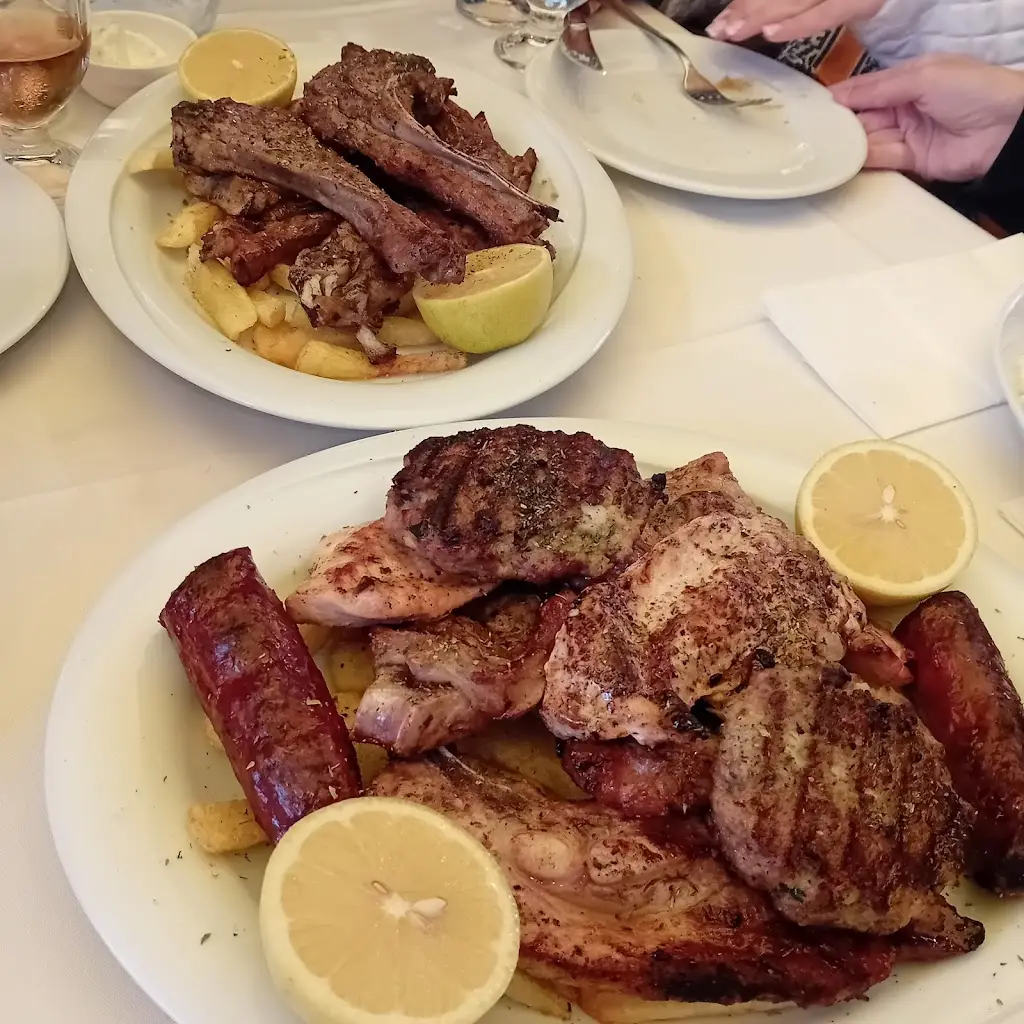 Kalligeuston_Livadeiá_slider_image_3