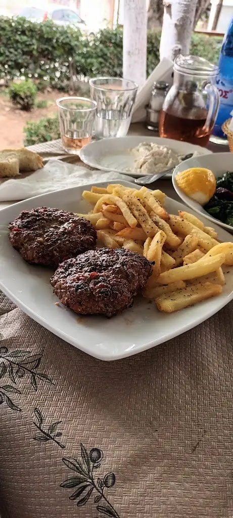 Menü_ΜΕΖΕΝ' Ουζερί-Μεζεδοπωλείο_Livadeiá_Bild_3