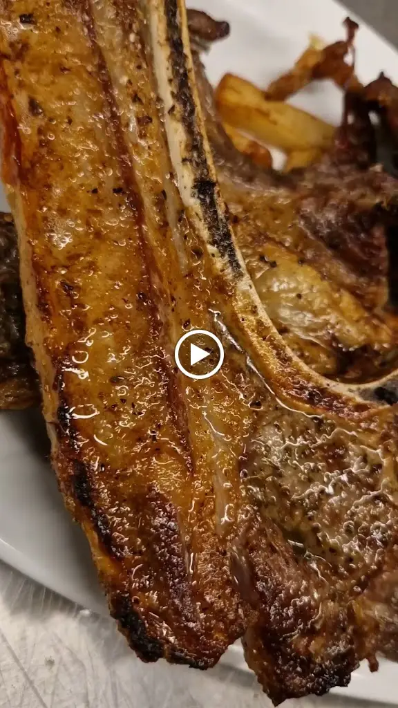 ΜΕΖΕΝ' Ουζερί-Μεζεδοπωλείο_Livadeiá_slider_image_2