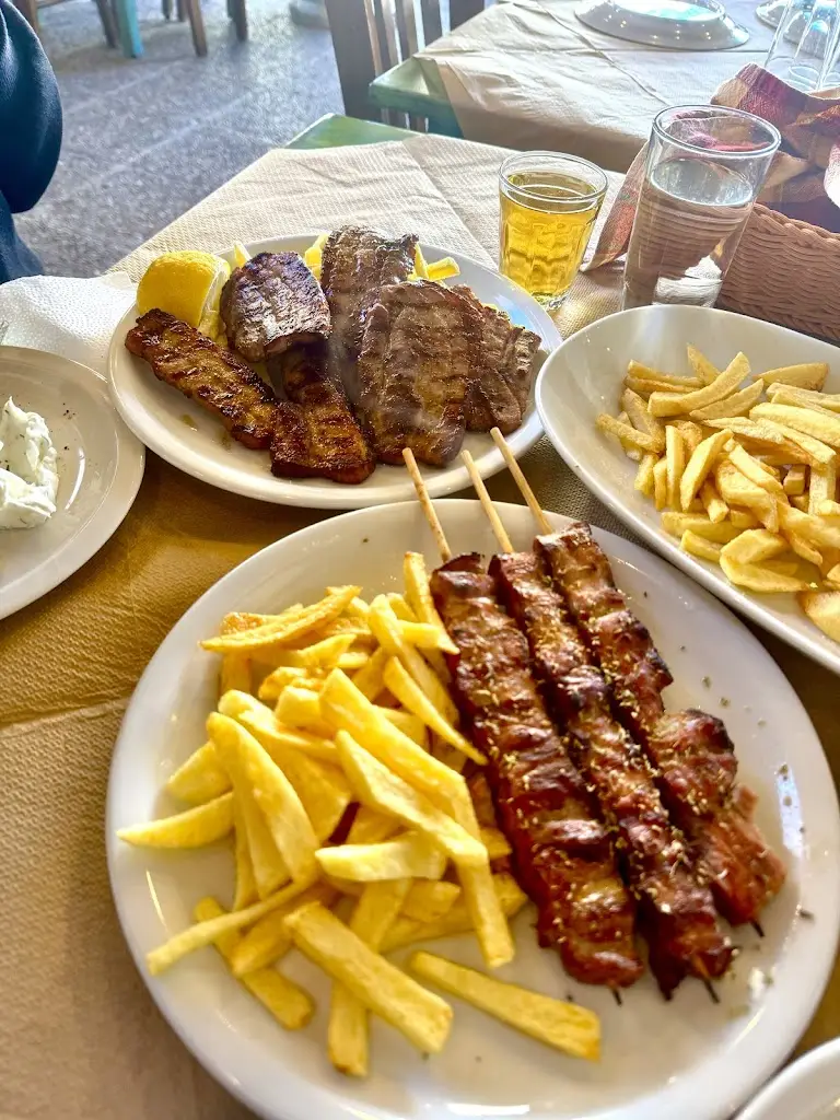 Kiverneio_Livadeiá_slider_image_3